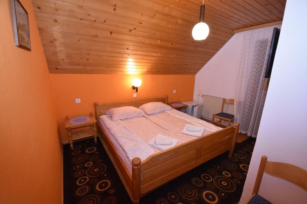 Guest House Znidar 보히니 외부 사진